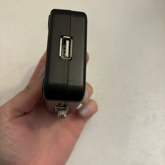 KVM Switch USB 2.0 Model MT-201UK 2 port console with  1.5 metre cable - Picture 7 of 13